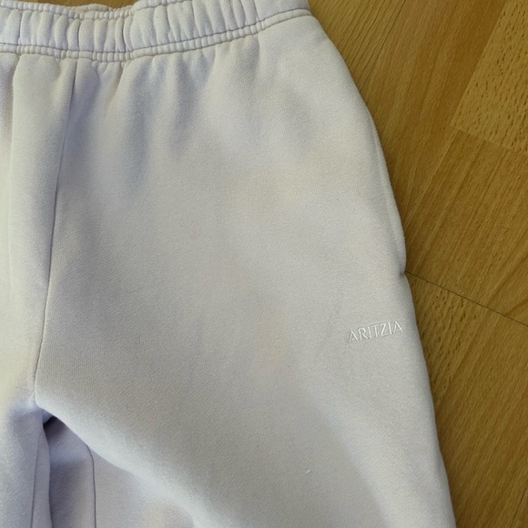 Aritzia Light Lavender Joggers - Picture 2 of 10